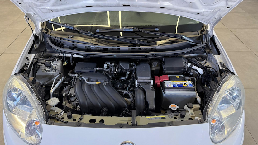Foto do veículo NISSAN MARCH  16SV FLEX 2013 133.000 KM 37.900,00