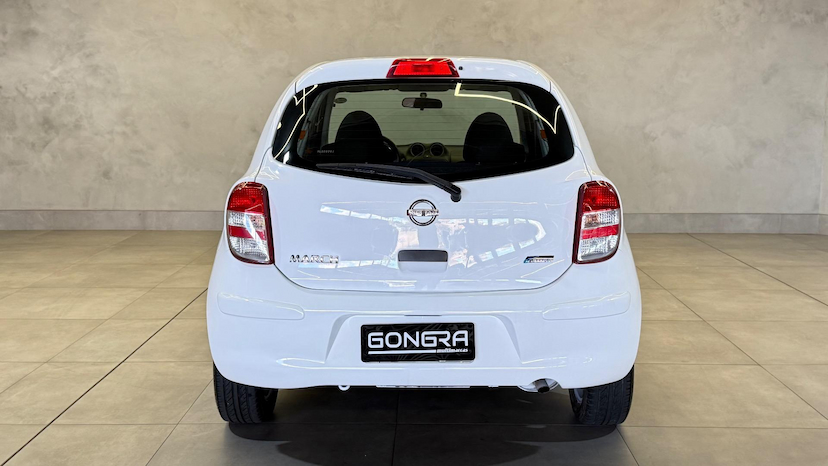 Foto do veículo NISSAN MARCH  16SV FLEX 2013 133.000 KM 37.900,00