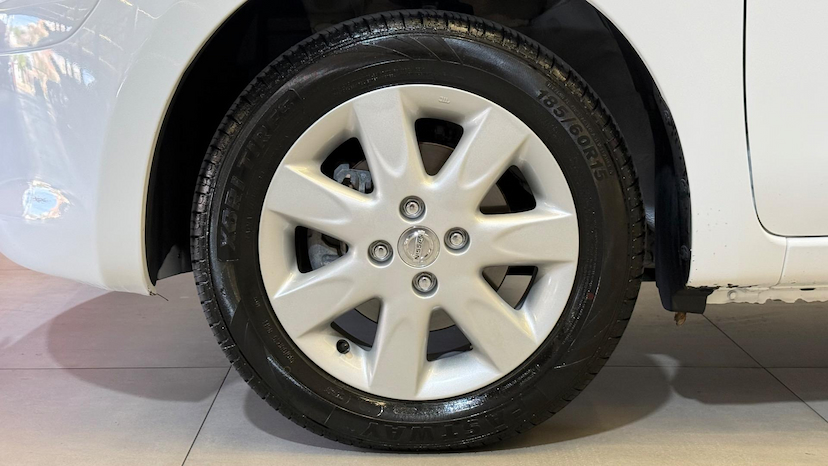 Foto do veículo NISSAN MARCH  16SV FLEX 2013 133.000 KM 37.900,00
