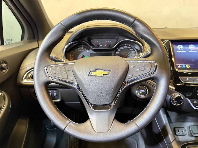 Foto do veículo CHEVROLET CRUZE  LTZ 1.4 16V TURBO FLEX 4P AUT 2022 31.982 KM 119.900,00