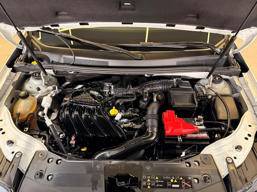 Foto do veículo RENAULT DUSTER  ICO16 CVT 2023 54.000 KM 99.900,00