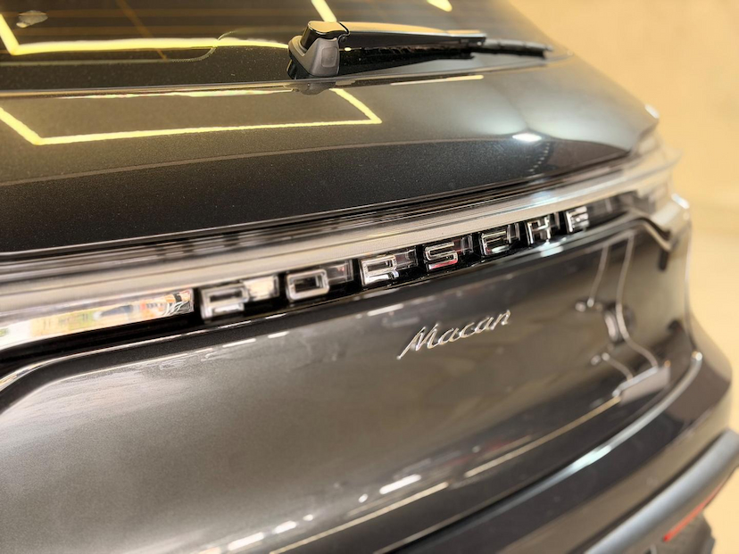 Foto do veículo PORSCHE MACAN  2.0 TURBO 2022 37.100 KM 419.900,00