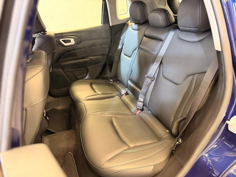 Foto do veículo JEEP COMPASS  LONGITUDE T 2025 47 KM 168.900,00