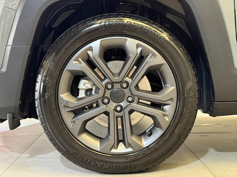 Foto do veículo JEEP RENEGADE  LGTD T270 2025 12.184 KM 138.900,00