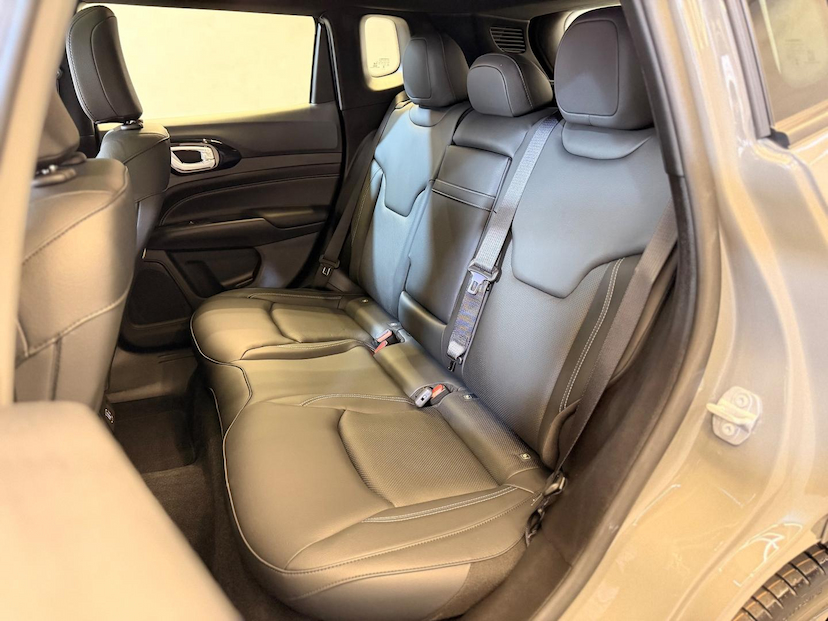 Foto do veículo JEEP COMPASS  SERIE S T 2025 27 KM 192.900,00