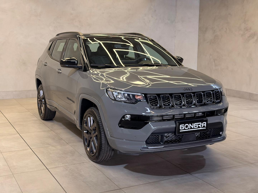 Foto do veículo JEEP COMPASS  SERIE S T 2025 27 KM 192.900,00