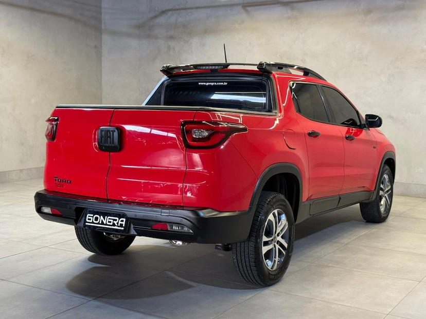 Foto do veículo FIAT TORO  VOLCANO 2.0 16V 4X4 TB DIESEL AUT. 2017 100.000 KM 99.900,00