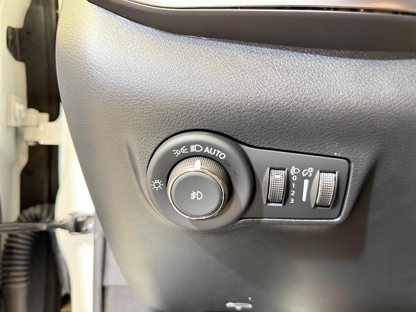 Foto do veículo JEEP COMPASS  SERIE S T 2025 41 KM 195.900,00