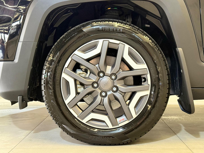 Foto do veículo JEEP RENEGADE  SPORT ALTITUDE 1.3 TB FLEX AUT. 2025 61 KM 121.900,00