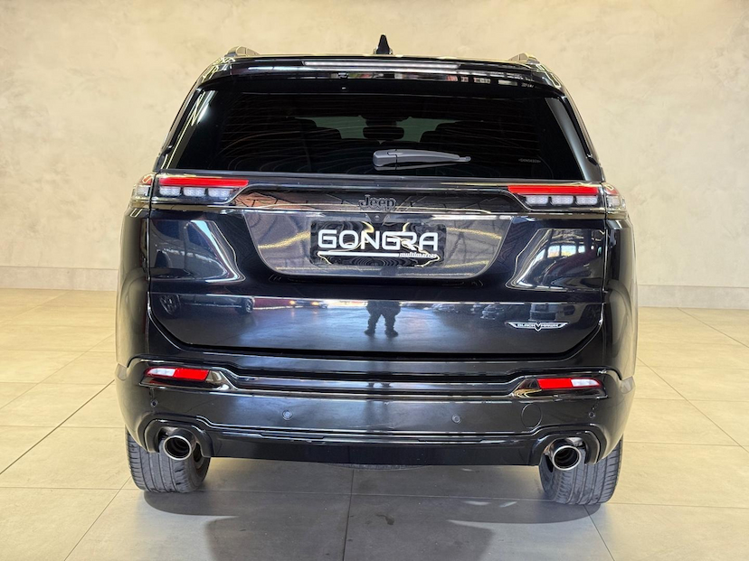 Foto do veículo JEEP COMMANDER COMMANDER BLACKHAWK 2025 17.672 KM 245.900,00