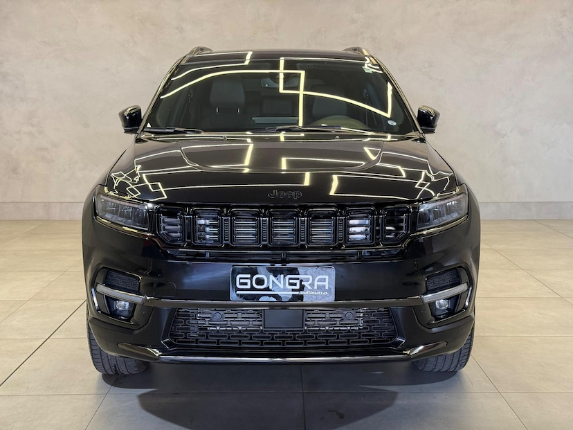 Foto do veículo JEEP COMMANDER COMMANDER BLACKHAWK 2025 17.672 KM 245.900,00