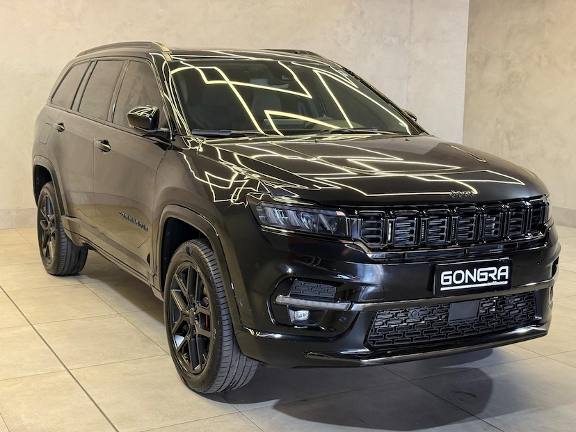 Foto do veículo JEEP COMMANDER COMMANDER BLACKHAWK 2025 17.672 KM 245.900,00