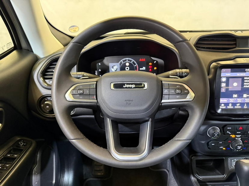 Foto do veículo JEEP RENEGADE  SAHARA 2025 12.143 KM 146.900,00