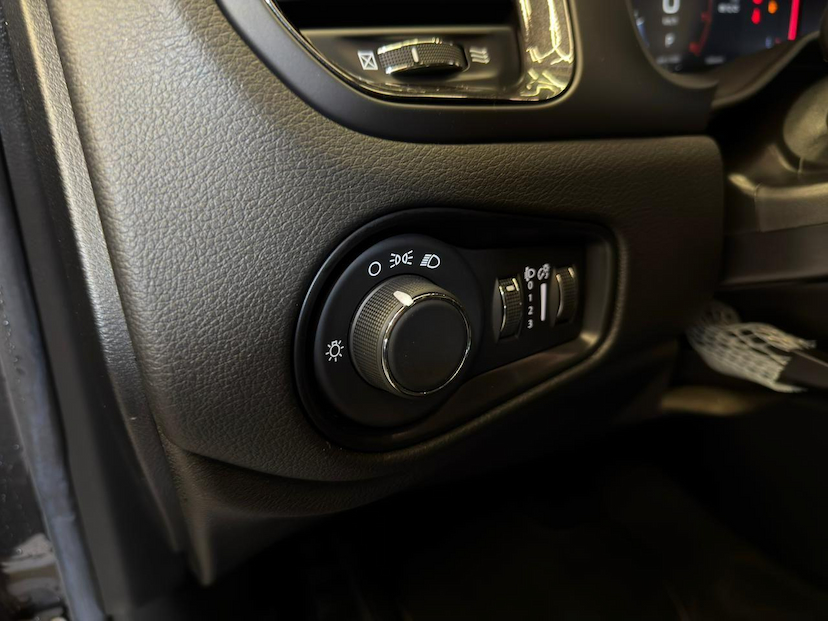 Foto do veículo JEEP RENEGADE  LONGITUDE T270 2025 35 KM 136.900,00