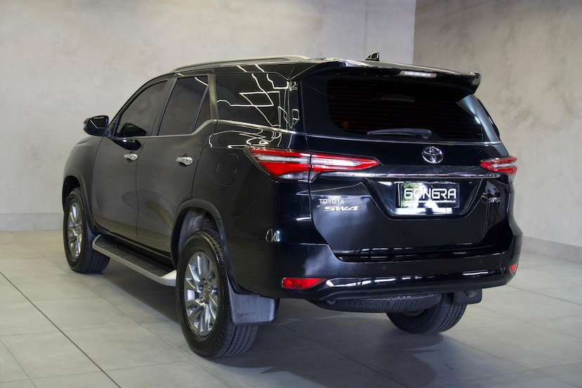 Foto do veículo TOYOTA HILUX  SW4 SRX 4X4 2.8 TDI 16V DIES. AUT. 2022 60.733 KM 269.900,00
