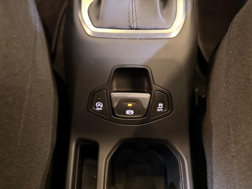 Foto do veículo JEEP RENEGADE  TURBO 2025 19 KM 114.900,00