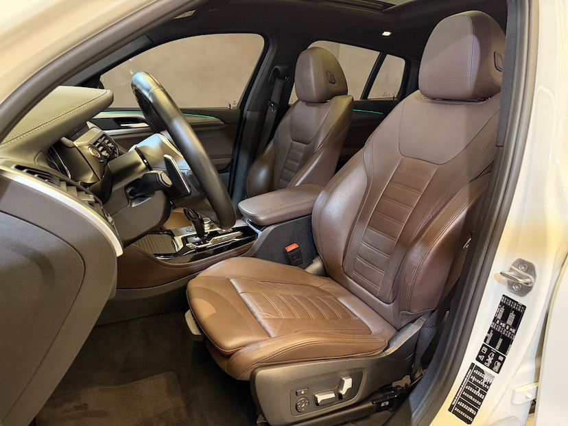 Foto do veículo BMW X4  XDRIVE30I 2020 53.782 KM 252.900,00