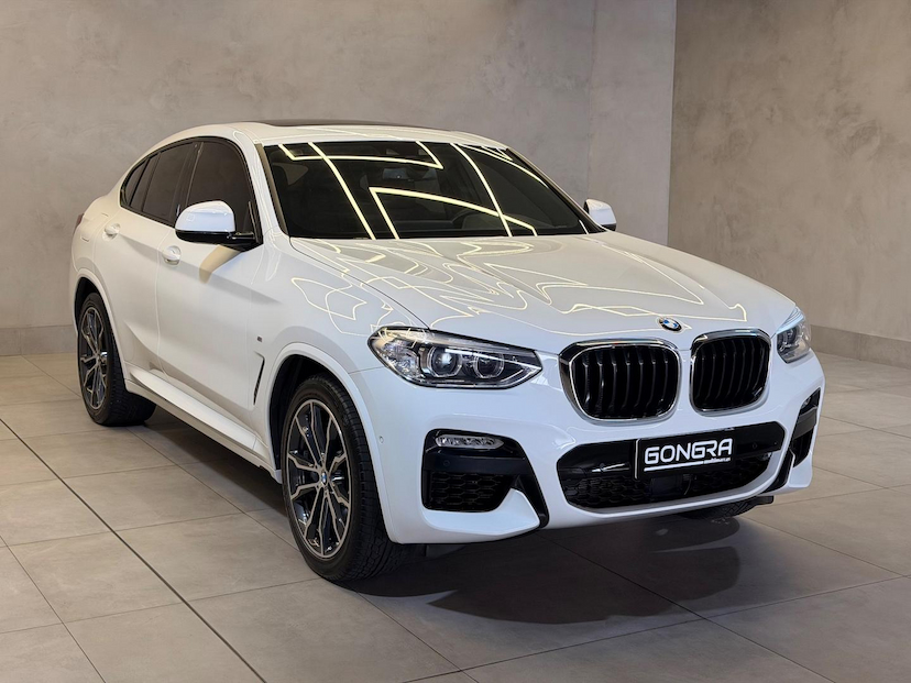 Foto do veículo BMW X4  XDRIVE30I 2020 53.782 KM 252.900,00