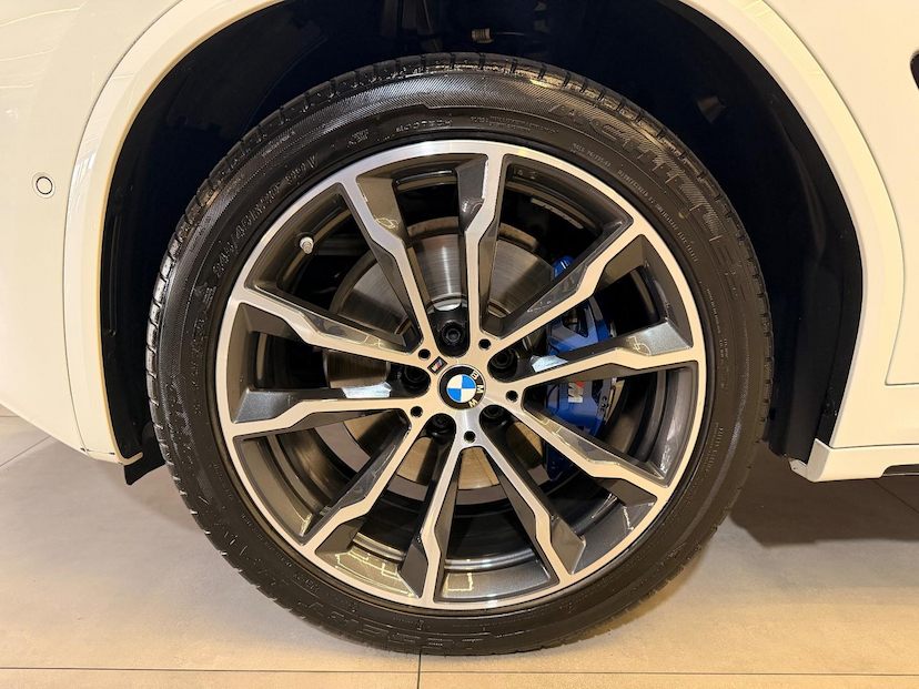Foto do veículo BMW X4  XDRIVE30I 2020 53.782 KM 252.900,00