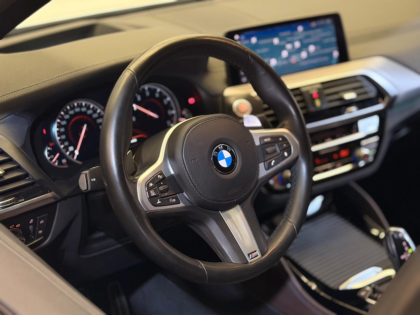 Foto do veículo BMW X4  XDRIVE30I 2020 53.782 KM 252.900,00