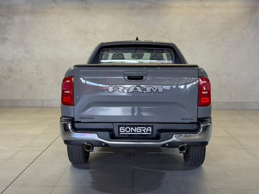 Foto do veículo RAM RAMPAGE  LAR. HURR. 4 2.0 TB CD 4X4 AUT 2025 98 KM 214.900,00