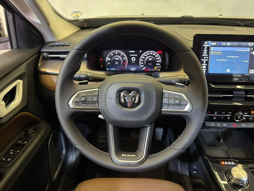 Foto do veículo RAM RAMPAGE  LAR. HURR. 4 2.0 TB CD 4X4 AUT 2025 98 KM 214.900,00