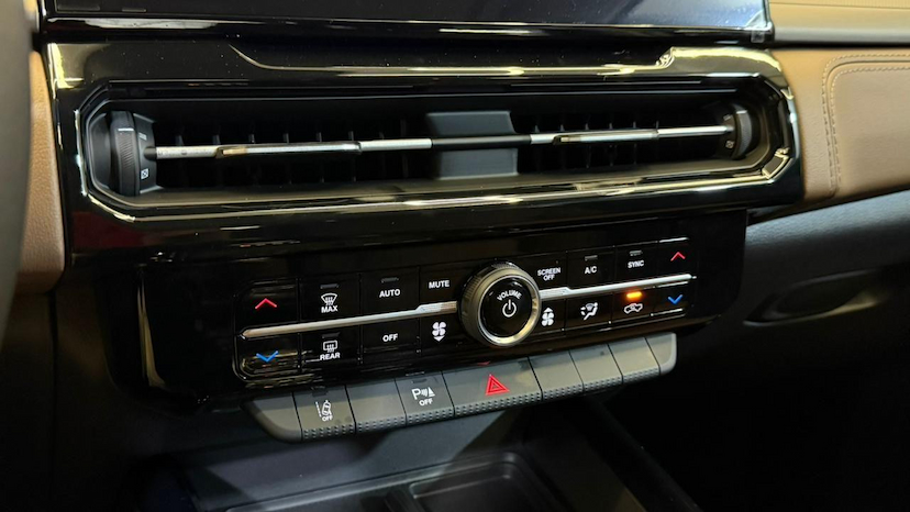 Foto do veículo RAM RAMPAGE  LARAMIE 2.2 TB CD 4X4 DIE. AUT. 2025 17 KM 229.900,00