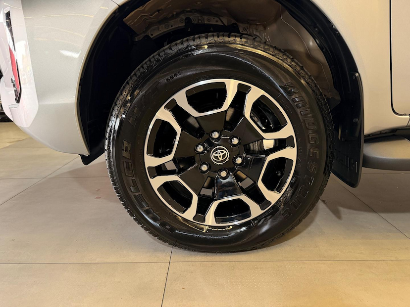 Foto do veículo TOYOTA HILUX  CD SRX 4X4 2.8 TDI 16V DIESEL AUT 2025 22.157 KM 305.900,00