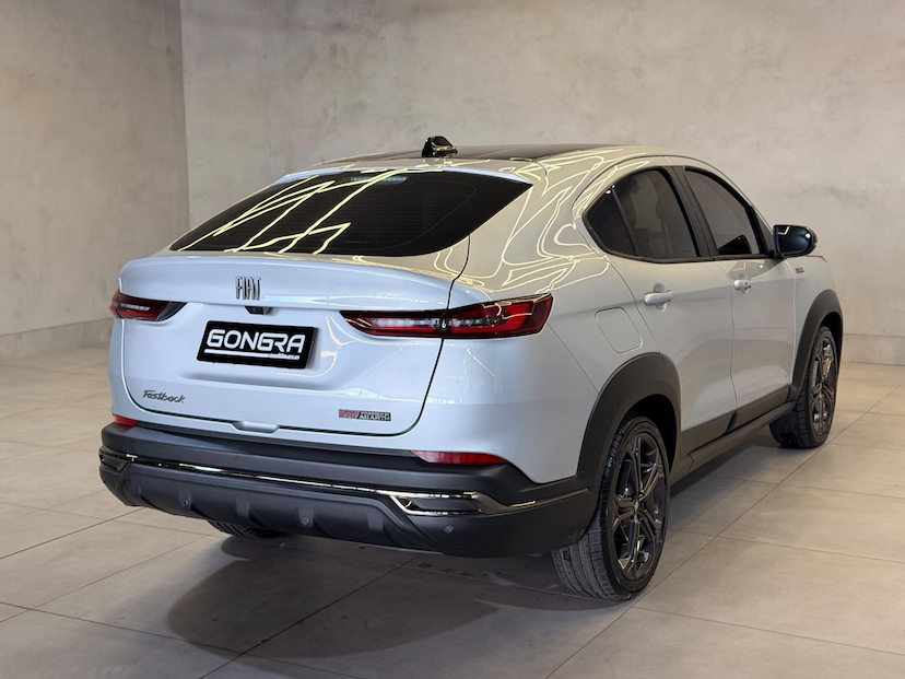 Foto do veículo FIAT FASTBACK  TURBO 270 2023 40.000 KM 116.900,00