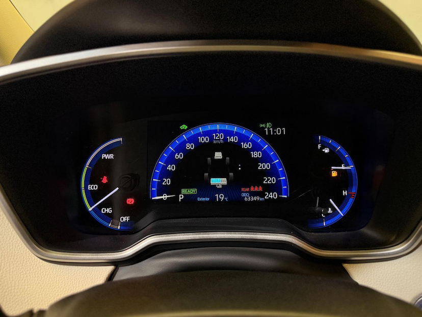 Foto do veículo TOYOTA COROLLA  APREMIUMH 2022 63.261 KM 142.900,00