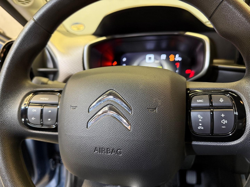 Foto do veículo CITROËN BASALT  FEEL 1.0 MT 24/25 2025 14.232 KM 87.900,00
