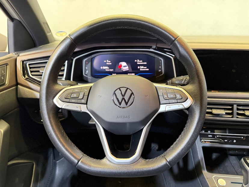 Foto do veículo VOLKSWAGEN VIRTUS  HL AC 2023 12.975 KM 115.900,00