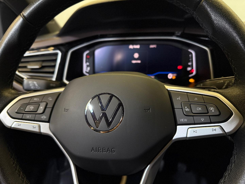 Foto do veículo VOLKSWAGEN VIRTUS  HL AC 2023 12.975 KM 115.900,00