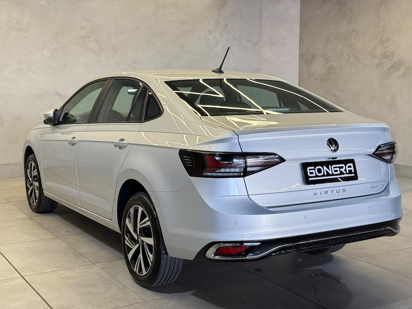 Foto do veículo VOLKSWAGEN VIRTUS  HL AC 2023 12.975 KM 115.900,00