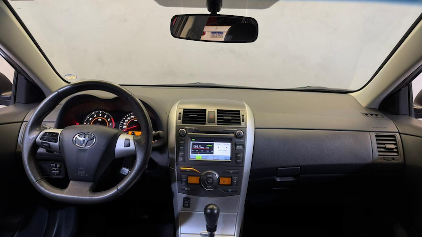 Foto do veículo TOYOTA COROLLA  XRS FLEX 2014 77.100 KM 78.900,00