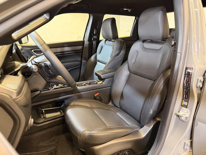 Foto do veículo RAM RAMPAGE  LARAMIE 2.0 GAS 2025 2.906 KM 222.900,00