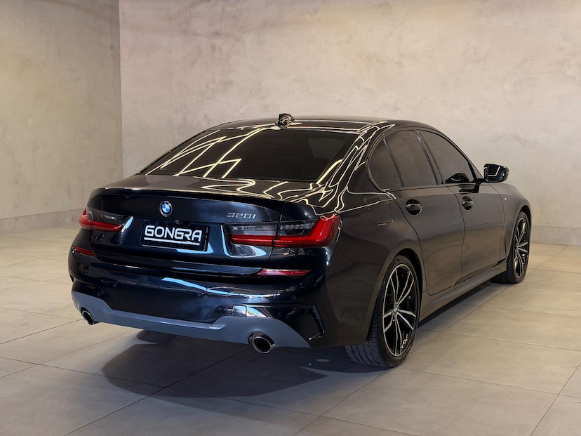Foto do veículo BMW 320I A 2.0 TB M SPORT ACTIVEFLEX 16V 4P 2022 37.035 KM 238.900,00