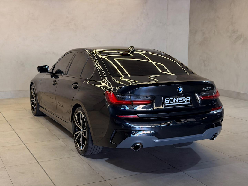 Foto do veículo BMW 320I A 2.0 TB M SPORT ACTIVEFLEX 16V 4P 2022 37.035 KM 238.900,00