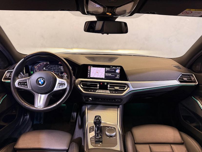 Foto do veículo BMW 320I A 2.0 TB M SPORT ACTIVEFLEX 16V 4P 2022 37.035 KM 238.900,00