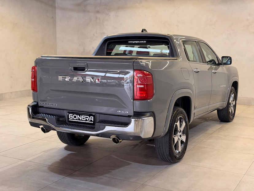 Foto do veículo RAM RAMPAGE  LARAMIE 2.0 GAS 2024 23.950 KM 205.900,00