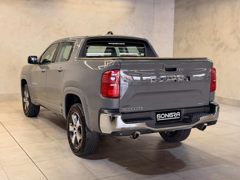 Foto do veículo RAM RAMPAGE  LARAMIE 2.0 GAS 2024 23.950 KM 205.900,00