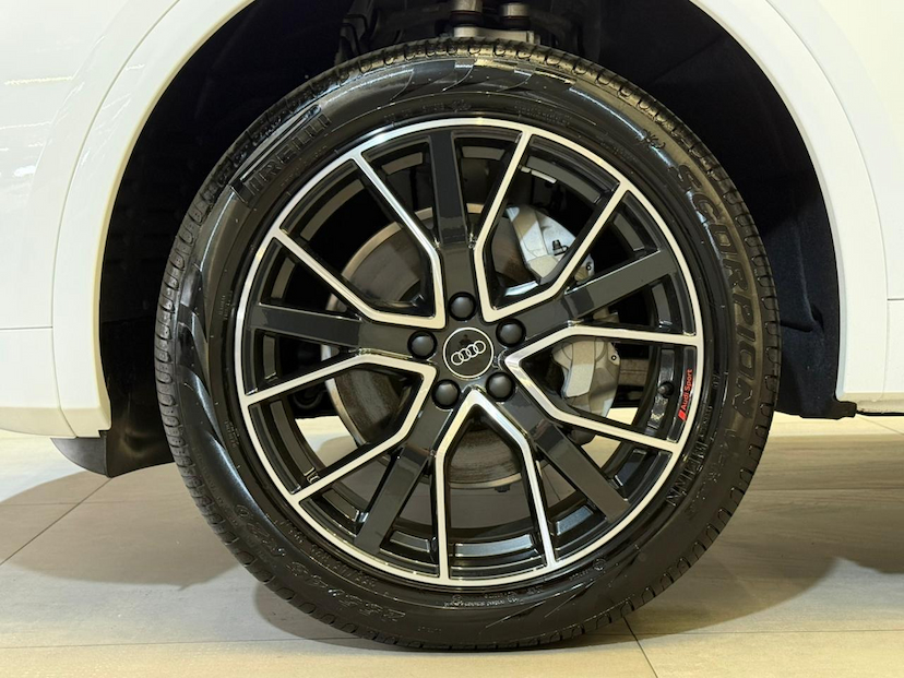 Foto do veículo AUDI Q5  2.0 TFSI 2025 50 KM 369.900,00