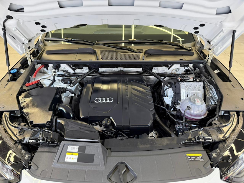 Foto do veículo AUDI Q5  2.0 TFSI 2025 50 KM 369.900,00