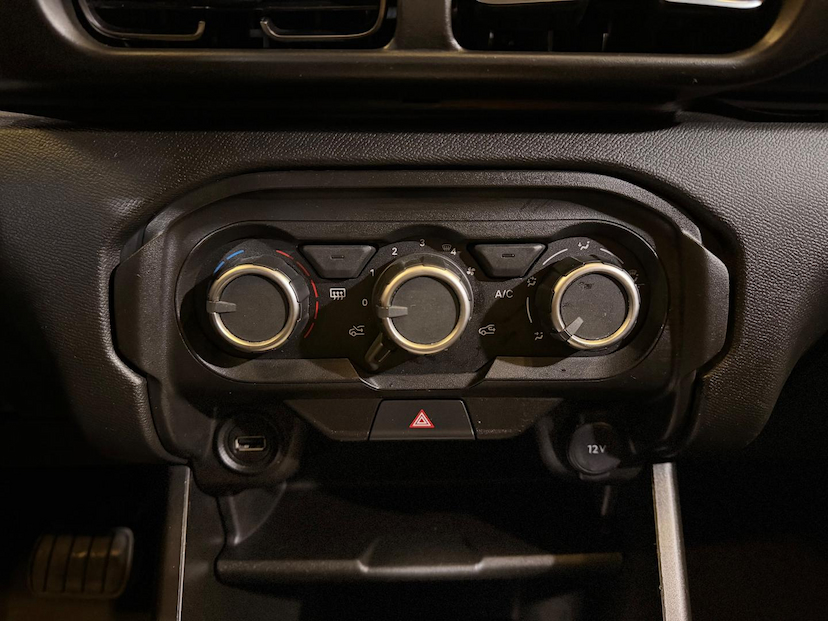 Foto do veículo CITROËN C3  FEEL PK AT 2023 29.180 KM 79.900,00