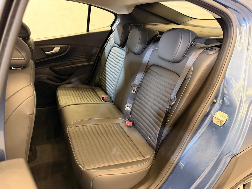 Foto do veículo FIAT FASTBACK  AUDACE 200 TB AUT (HÍBRIDO) 2025 8.510 KM 124.900,00