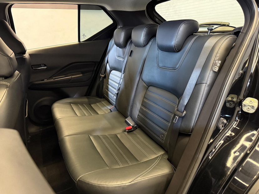 Foto do veículo NISSAN KICKS  SL 1.6 16V 2017 100.291 KM 81.900,00