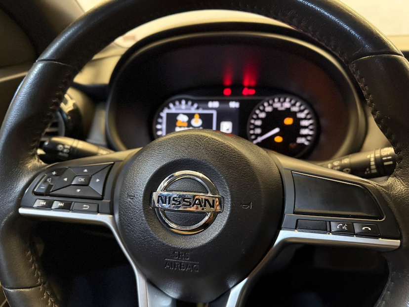 Foto do veículo NISSAN KICKS  SL 1.6 16V 2017 100.291 KM 81.900,00