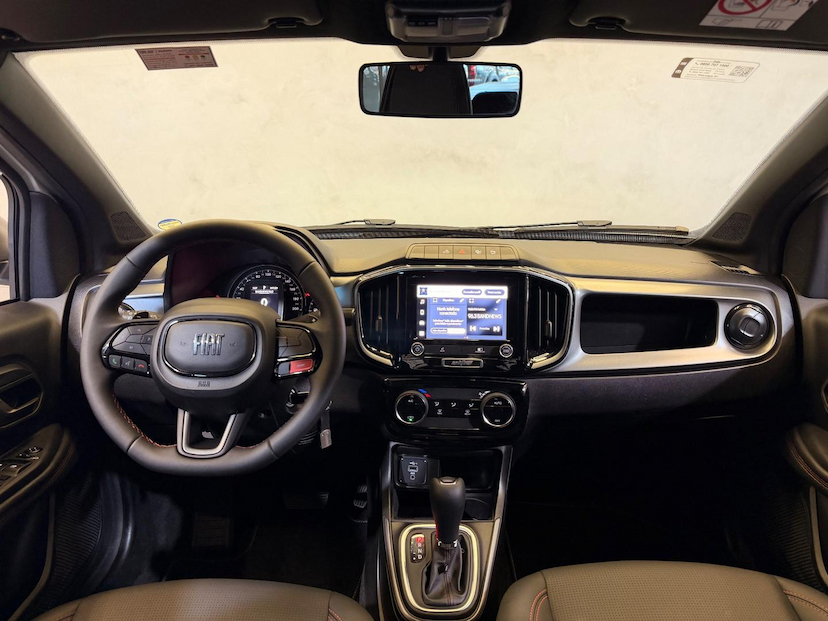 Foto do veículo FIAT STRADA  ULTRA T200AT 2025 12.725 KM 130.900,00