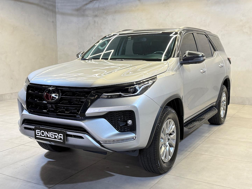 Foto do veículo TOYOTA HILUX  SW4 2.8 SRX 4X4 16V TURBO INTERCOOLER 2022 22.050 KM 314.900,00