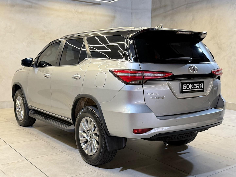 Foto do veículo TOYOTA HILUX  SW4 2.8 SRX 4X4 16V TURBO INTERCOOLER 2022 22.050 KM 314.900,00